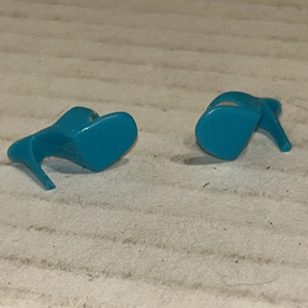 Barbie Superstar 1986‎ WHITNEY Doll JEWEL SECRETS clothes-blue mules OT shoes C3